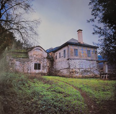 Photo of the kellion's monastic building in 1995